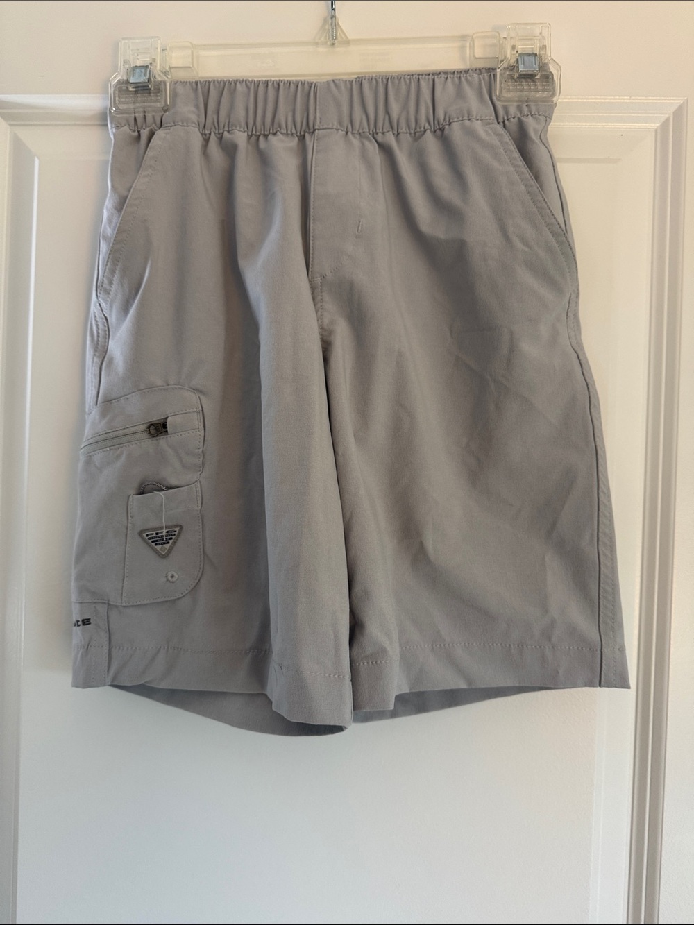 Columbia Light Gray boys Cargo Shorts